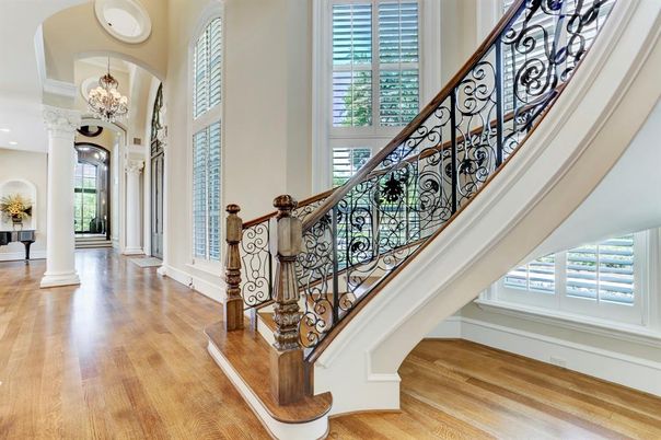 Chandelier, Interior, Wood Texture Flooring
