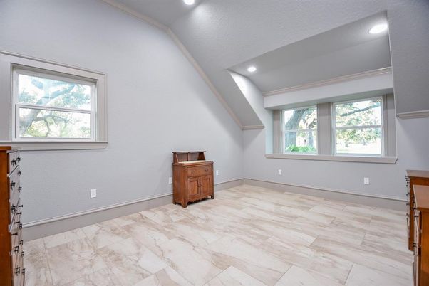 Empty room, Interior, Marble, Recessed Lighting, Wood Texture Flooring
