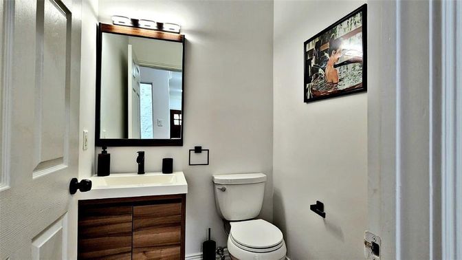 Bathroom, Interior