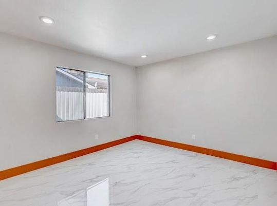 Empty room, Interior, Marble, Recessed Lighting