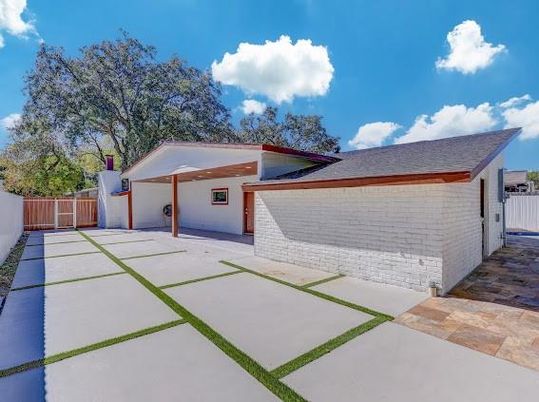 Backyard, Exterior