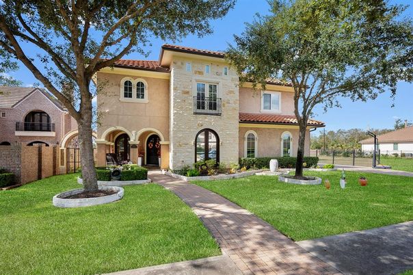 Backyard, Exterior, Facade, Brick Facade, Mediterranean