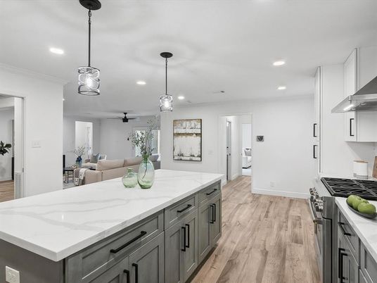 Interior, Kitchen, Living room, Pendant Lights, Recessed Lighting, Wood Texture Flooring
