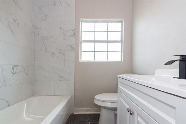 Bathroom, Interior, Marble Walls