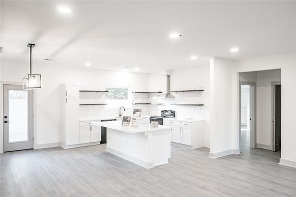 Interior, Kitchen, Pendant Lights, Recessed Lighting, Wood Texture Flooring