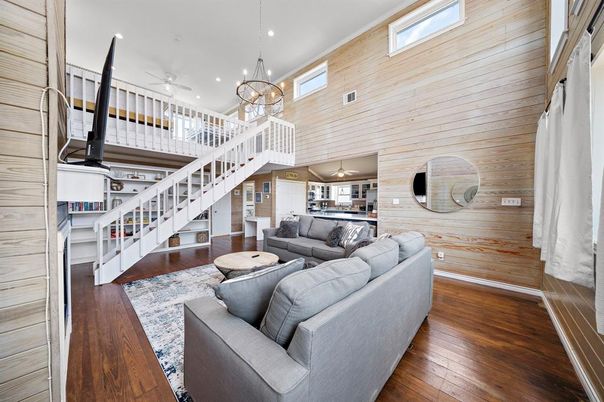 Interior, Kitchen, Living room, Pendant Lights, Recessed Lighting, Wood Texture Flooring, Wooden Walls