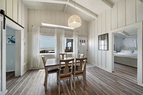Bedroom, Dining room, Interior, Pendant Lights, Wood Texture Flooring