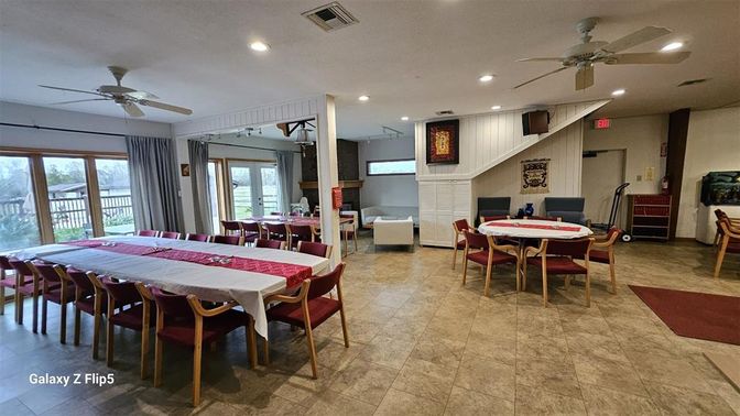 Dining room, Interior, Recessed Lighting