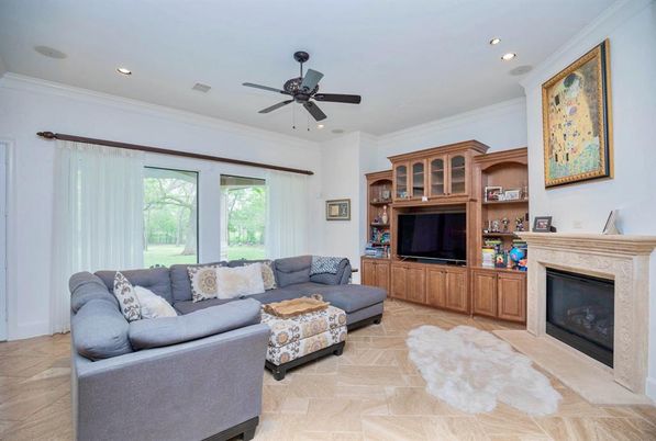 Fireplace, Interior, Living room, Recessed Lighting