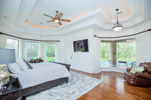 Bedroom, Interior, Pendant Lights, Wood Texture Flooring