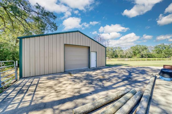 Backyard, Detached Garage, Exterior