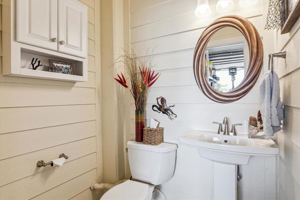 Bathroom, Interior