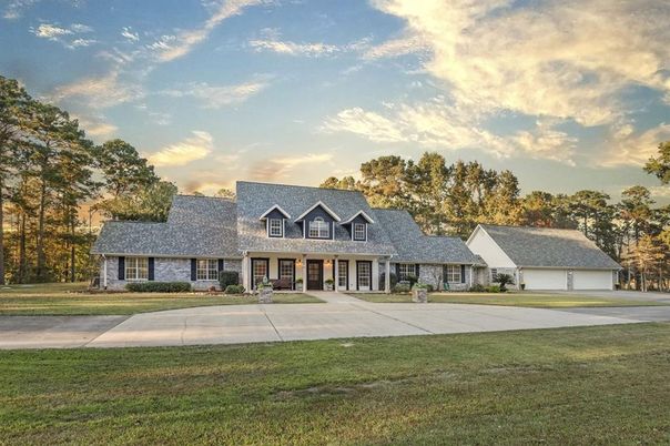 Attached, Backyard, Exterior, Facade, Cape Cod