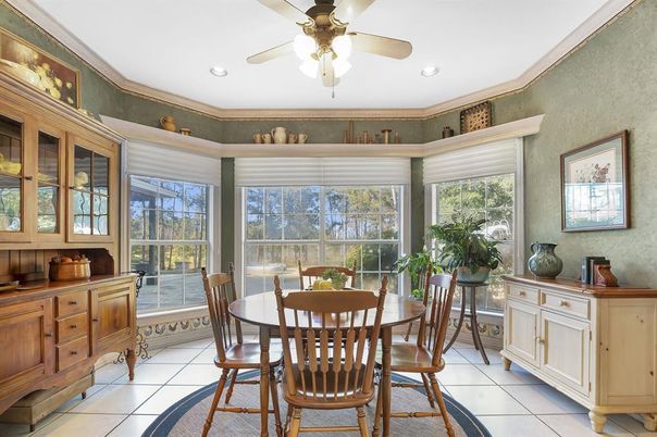 Dining room, Interior, Recessed Lighting, Sun Room