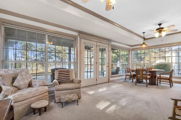 Dining room, Interior, Living room, Pendant Lights, Sun Room