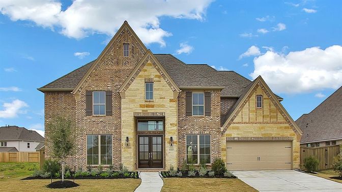 Attached, Exterior, Facade, Brick Facade, Brick Traditional