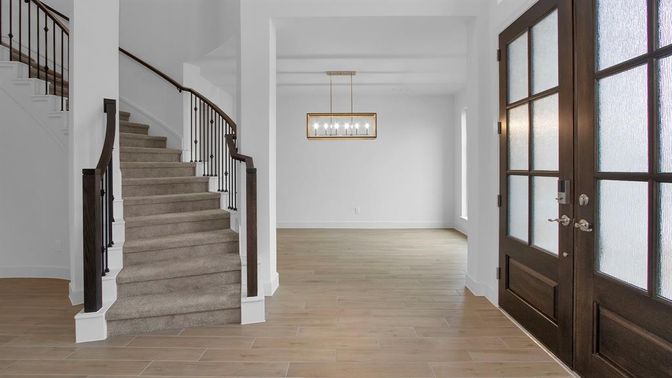 Interior, Pendant Lights, Wood Texture Flooring