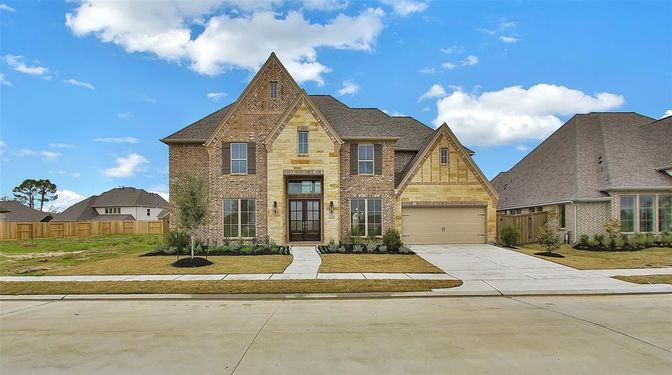 Attached, Exterior, Facade, Brick Facade, Brick Traditional