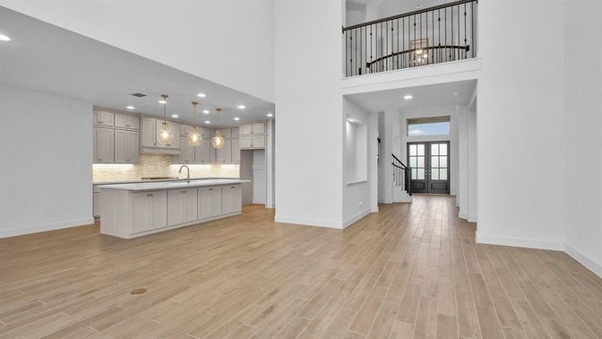 Interior, Kitchen, Pendant Lights, Recessed Lighting, Wood Texture Flooring