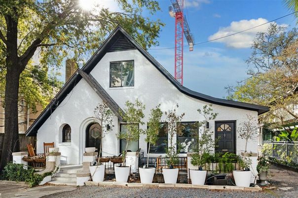 Exterior, Facade, Tudor Revival