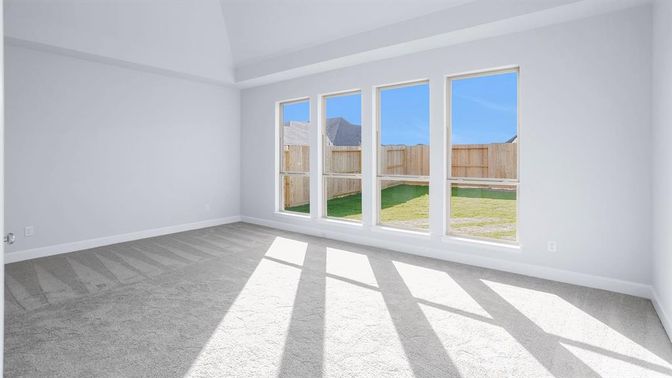 Empty room, Interior