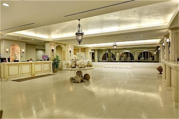 Interior, Pendant Lights, Recessed Lighting, Wood Texture Flooring