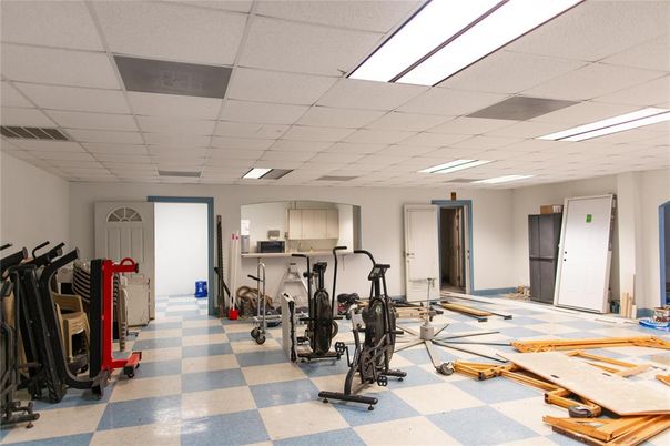 Fitness Equipment, Interior, Recessed Lighting