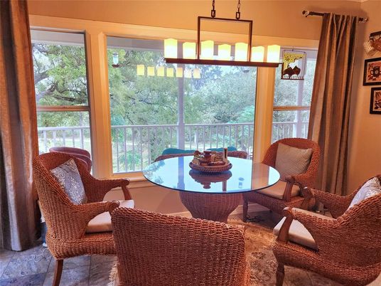 Dining room, Interior