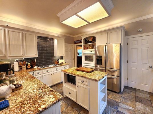 Interior, Kitchen, Stainless Steel Appliances