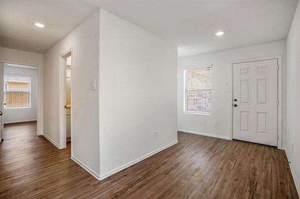 Empty room, Interior, Recessed Lighting, Wood Texture Flooring