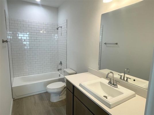 Bathroom, Interior, Recessed Lighting, Wood Texture Flooring