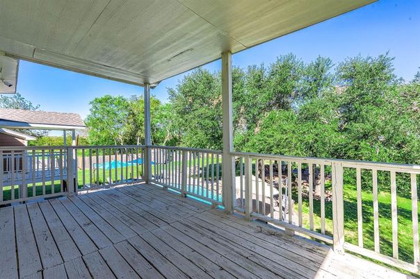 Exterior, Wood Texture Flooring