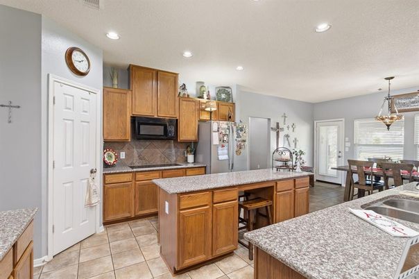 Dining room, Interior, Kitchen, Pendant Lights, Recessed Lighting