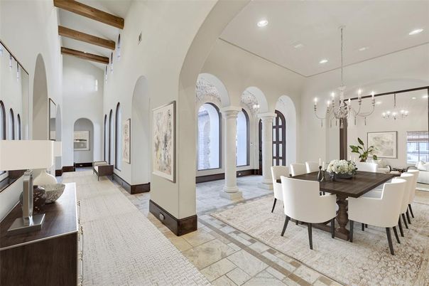 Chandelier, Dining room, Interior, Pendant Lights, Recessed Lighting, Wooden Beams
