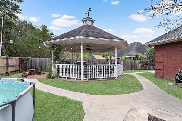 Backyard, Exterior, Pool