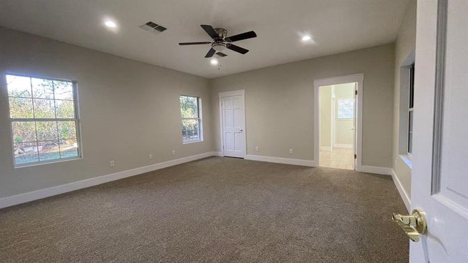 Empty room, Interior, Recessed Lighting