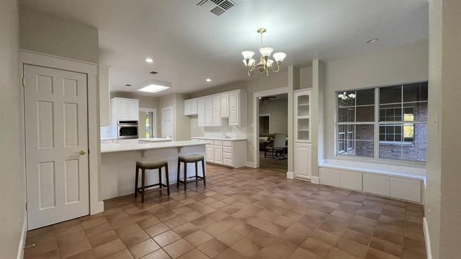 Chandelier, Interior, Kitchen, Recessed Lighting, Stainless Steel Appliances