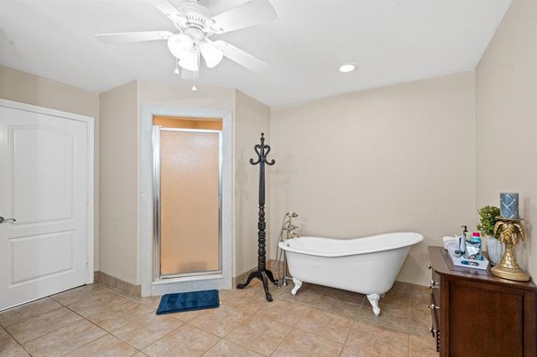 Bathroom, Free Standing Baths, Interior, Recessed Lighting