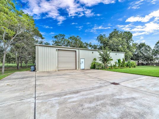 Backyard, Detached Garage, Exterior