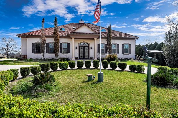 Backyard, Exterior, Facade, Mediterranean