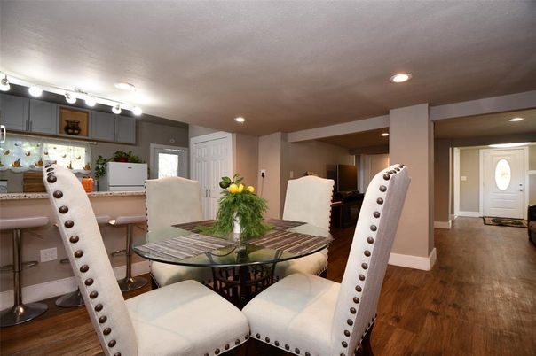 Dining room, Interior, Recessed Lighting, Wood Texture Flooring