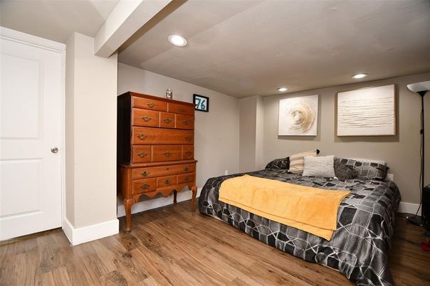 Bedroom, Interior, Recessed Lighting, Wood Texture Flooring