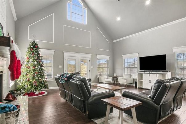 Interior, Living room, Recessed Lighting, Wood Texture Flooring