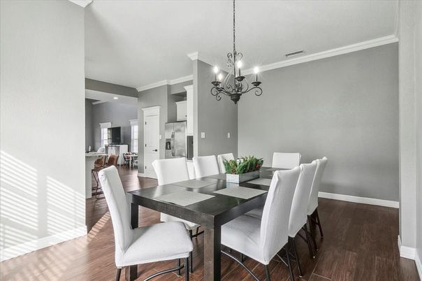 Chandelier, Dining room, Interior, Recessed Lighting, Wood Texture Flooring