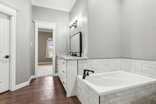 Bathroom, Dual Sink Vanities, Interior, Wood Texture Flooring