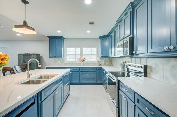 Interior, Kitchen, Pendant Lights, Recessed Lighting