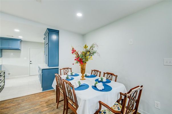 Dining room, Interior, Recessed Lighting, Wood Texture Flooring