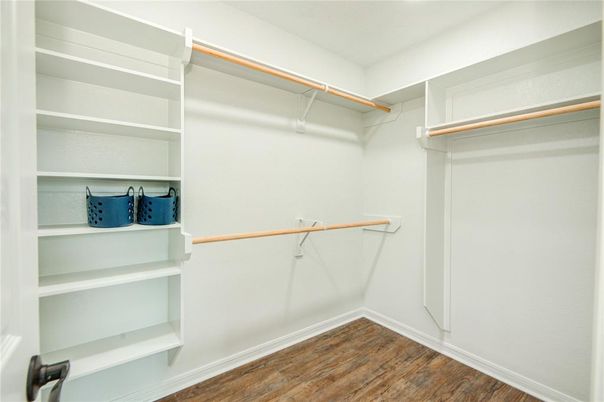 Interior, Walk-in Closets, Wood Texture Flooring