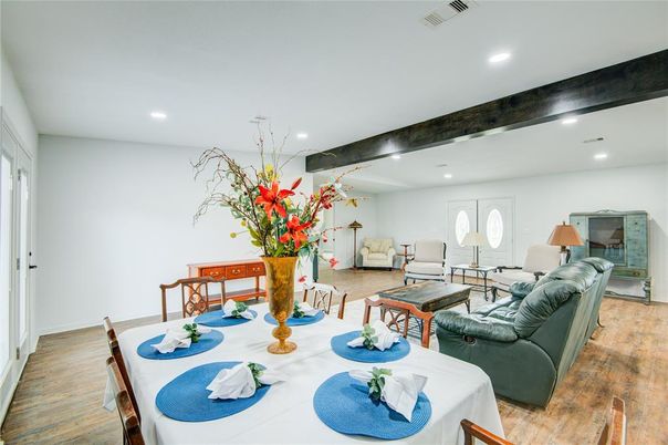 Dining room, Interior, Living room, Recessed Lighting, Wood Texture Flooring