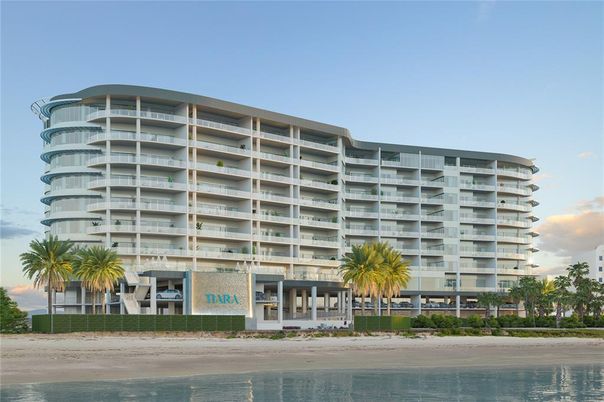 Exterior, Facade, Condo Building